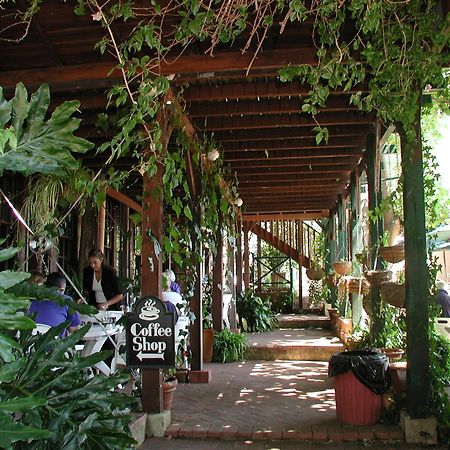 Mundaring Weir Hotel Экстерьер фото