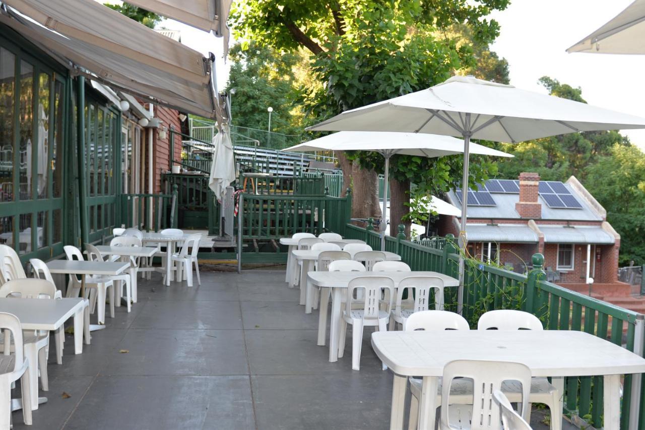 Mundaring Weir Hotel Экстерьер фото