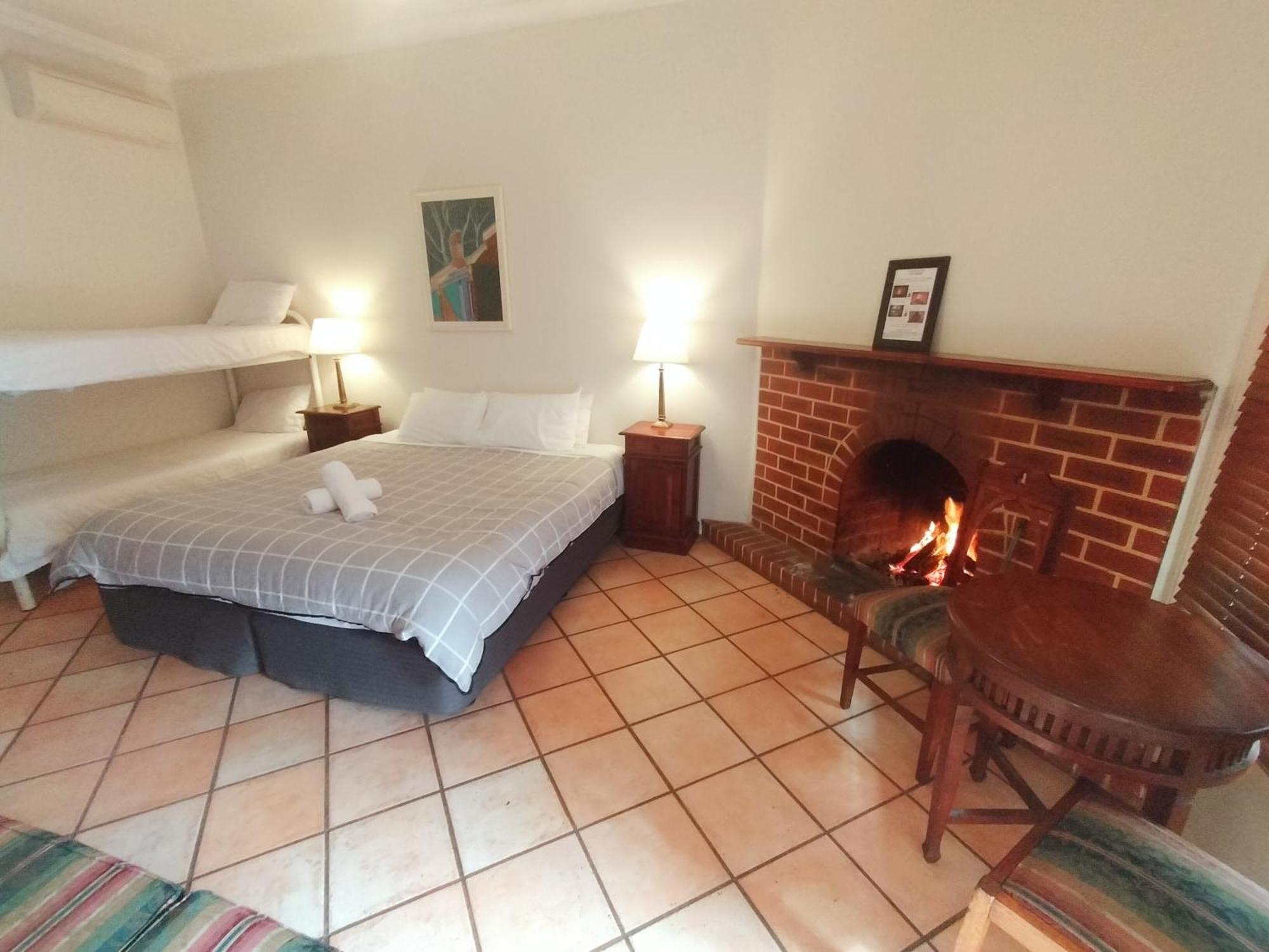 Mundaring Weir Hotel Экстерьер фото