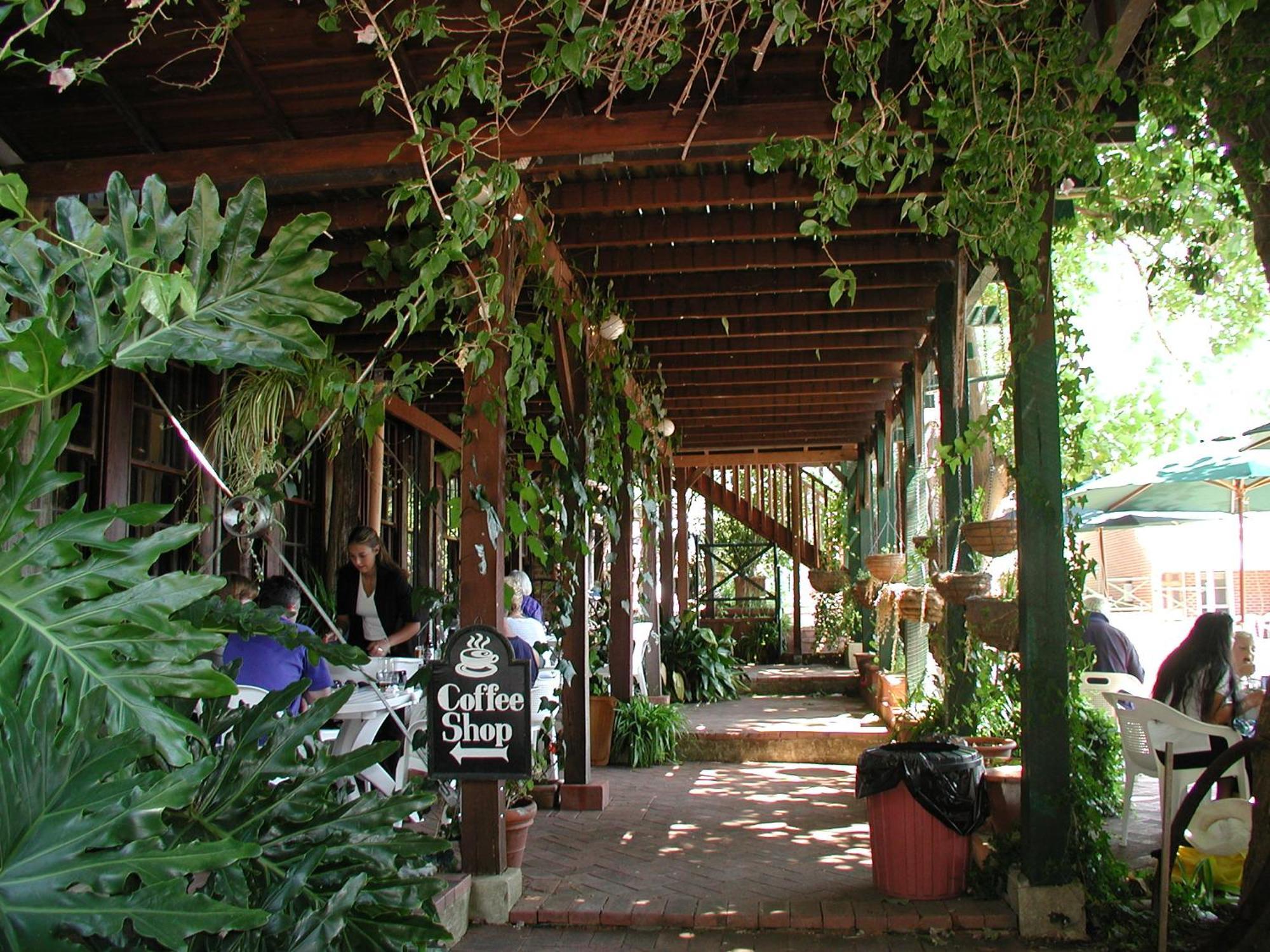 Mundaring Weir Hotel Экстерьер фото